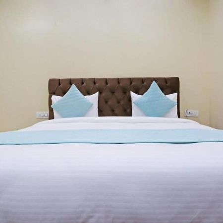 Hotel Mannat Bhera Enclave Neu-Delhi Exterior foto