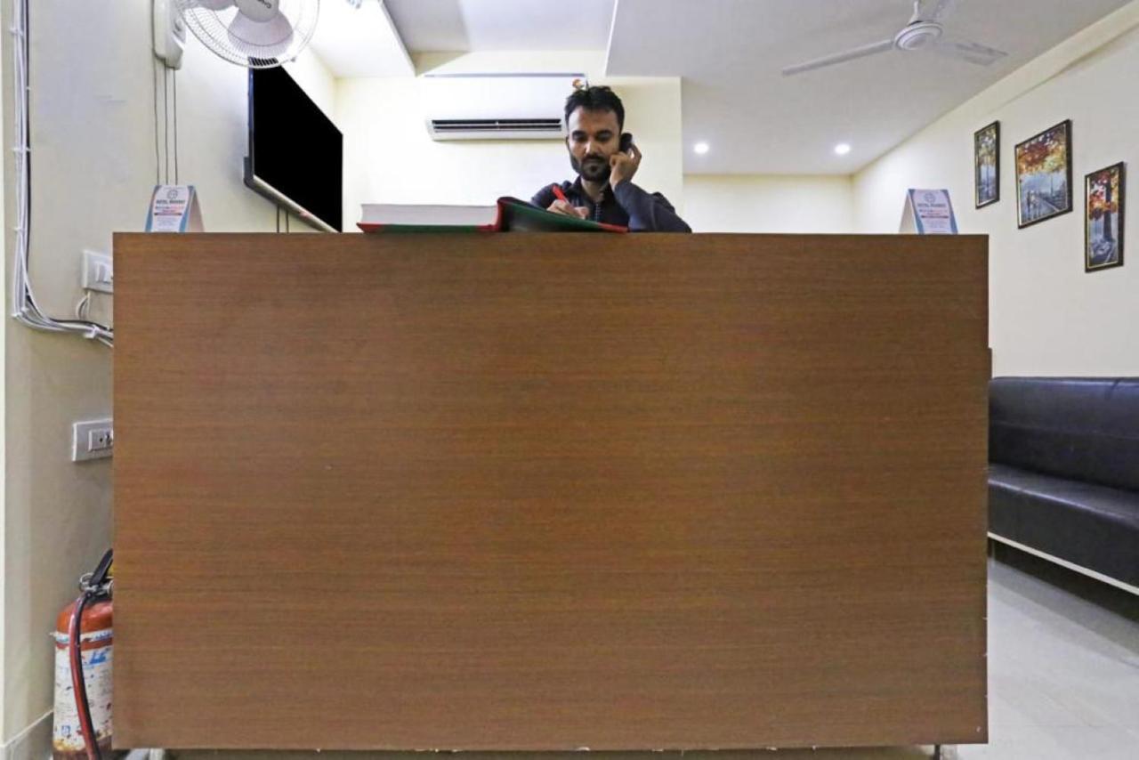Hotel Mannat Bhera Enclave Neu-Delhi Exterior foto